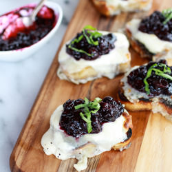 Blueberry Basil Balsamic Mozzarella