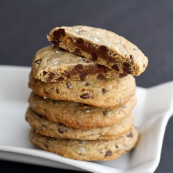 Nutella Stuffed Hazelnut Cookies