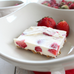 Frozen Strawberry Cheesecake Bars