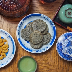 Black Sesame Cookies