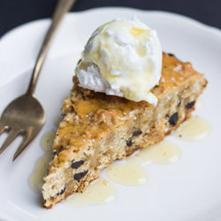 Skillet Chocolate Chip Cookie