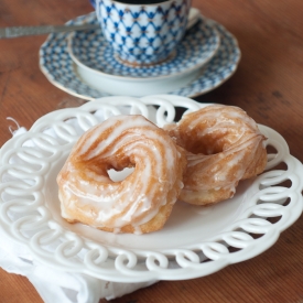 French Cruller Dougnuts