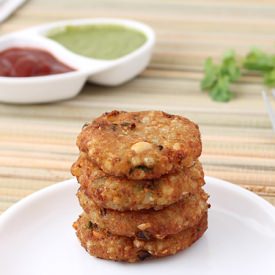 Crispy Potato and Sabudana Vada