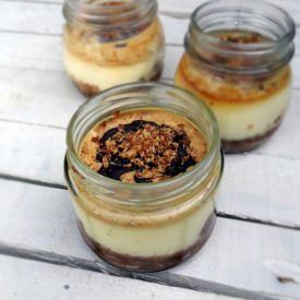 Easy Baked Cheesecake in Jars