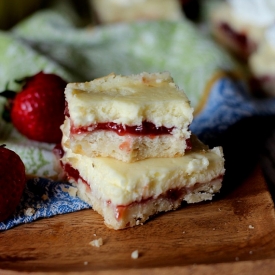 Strawberry Lemon Cheesecake Bars