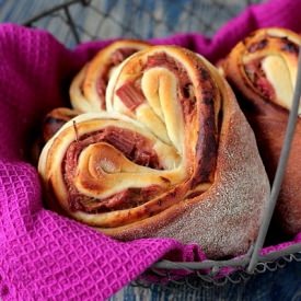 Rhubarb Buns