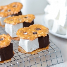 Pretzel S’more Bites