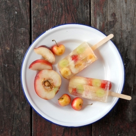 Summer White Wine Fruit Popsicles