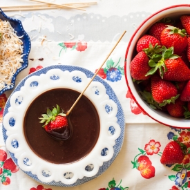 Dark Chocolate Coconut Rum Fondue