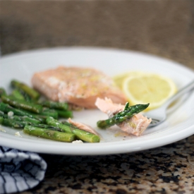 Lemony Salmon Asparagus Packs