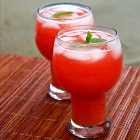 Strawberry Rhubarb Lemonade