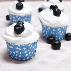 Blueberry and Cream Cupcakes