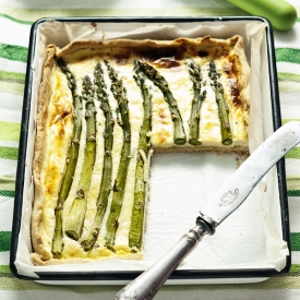 Tart with Asparagus