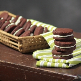 Chocolate Cookies with Buttercream