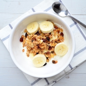 DIY Healthy Tropical Granola