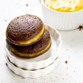 Whoopie Pies with Curd Filling