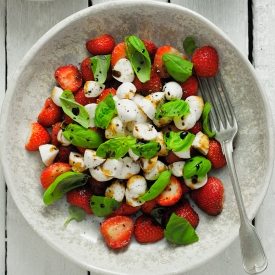 Strawberries Salad