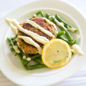 Salmon Cakes with Dill Green Beans