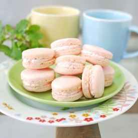 Strawberry Macarons