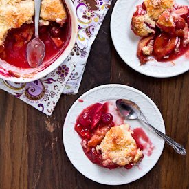 Sangria Fruit Cobbler