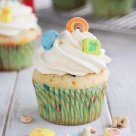 Lucky Charms Cupcakes