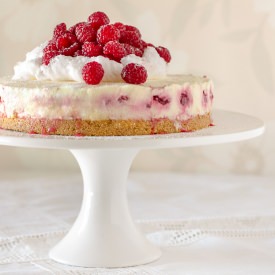 White Choc & Raspberry Cheesecake