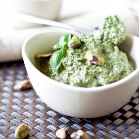 Spinach, Basil & Pistachio Pesto