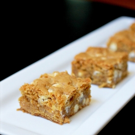 Biscoff White Chocolate Blondies