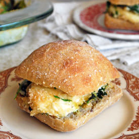 Cheesy Spinach Baked Egg Sandwich