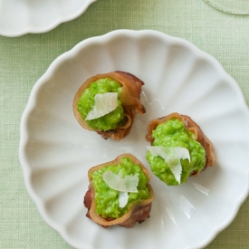 Pancetta and Garlic Pea Puree