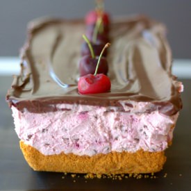 No-Bake Cherry-Chocolate Cheesecake