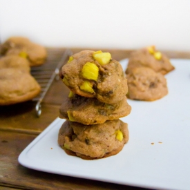 Pineapple-Caramel Stuffed Cookies