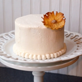 Dried Pineapple Flower Cake Topper