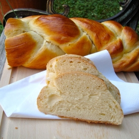 Swiss Sunday Bread “Zopf”