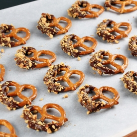 Chocolate Almond Pretzels