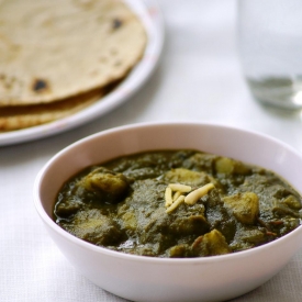 Aloo Palak Gravy