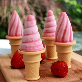 Strawberry Frozen Yogurt Pops