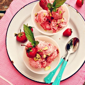 Strawberry Balsamic Ice Cream