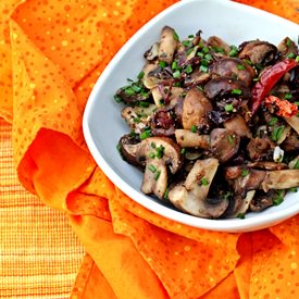 Black Pepper and Onion Mushrooms