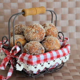 Cinnamon Cake Pops