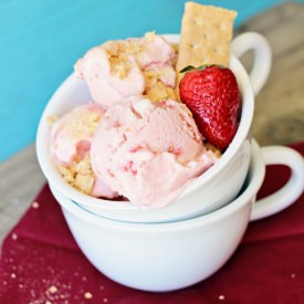 Strawberry Cheesecake Frozen Yogurt