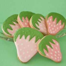 Strawberry Shaped Cookies