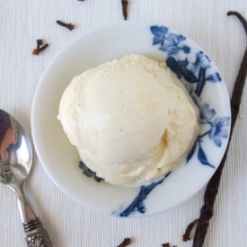 Vanilla Clove Ice Cream