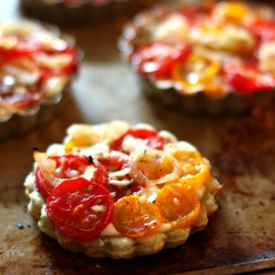 Tomato Tart with Herb Garlic Crust