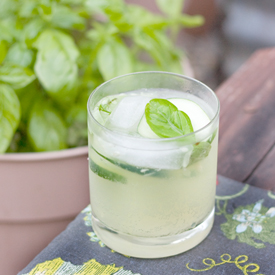 Sparkling Cucumber Basil Limeade