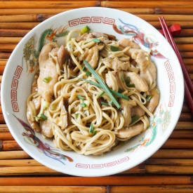 Garlic Pork Lo Mein