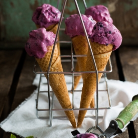 Soy FroYo with Blackberries & Mint