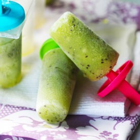 Kiwi Moscato Poptails