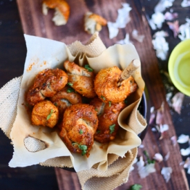 Garlic Sriracha Bread Knots