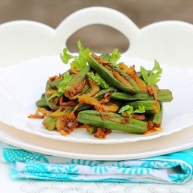 Bharwan Bhindi (Stuffed Okra) Fry